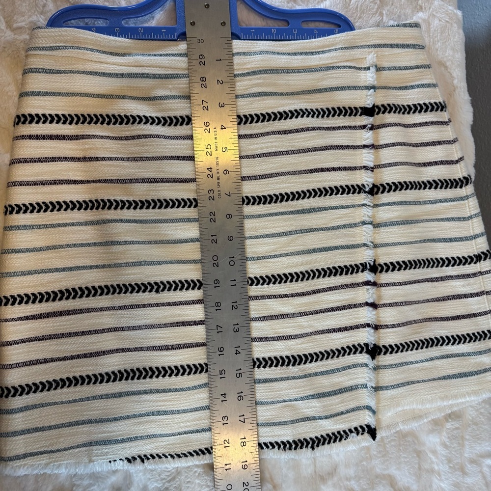 LOFT Womens Ivory Striped Tweed Frayed Wrap Mini Skirt Size 14 Chevron Pattern - Picture 3 of 10